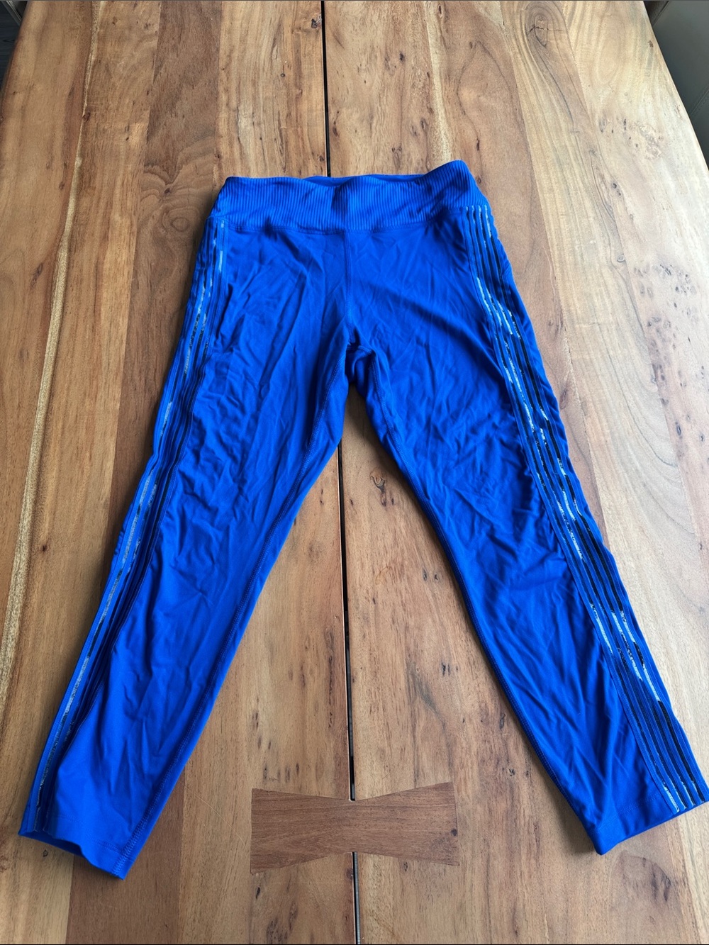 Victoria's Secret Royal Blue capri crop Leggings with Side mesh Stripes